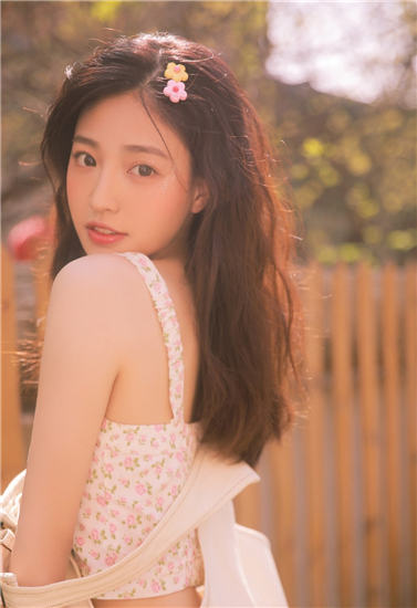 草莓榴莲秋葵18岁污卍图1
